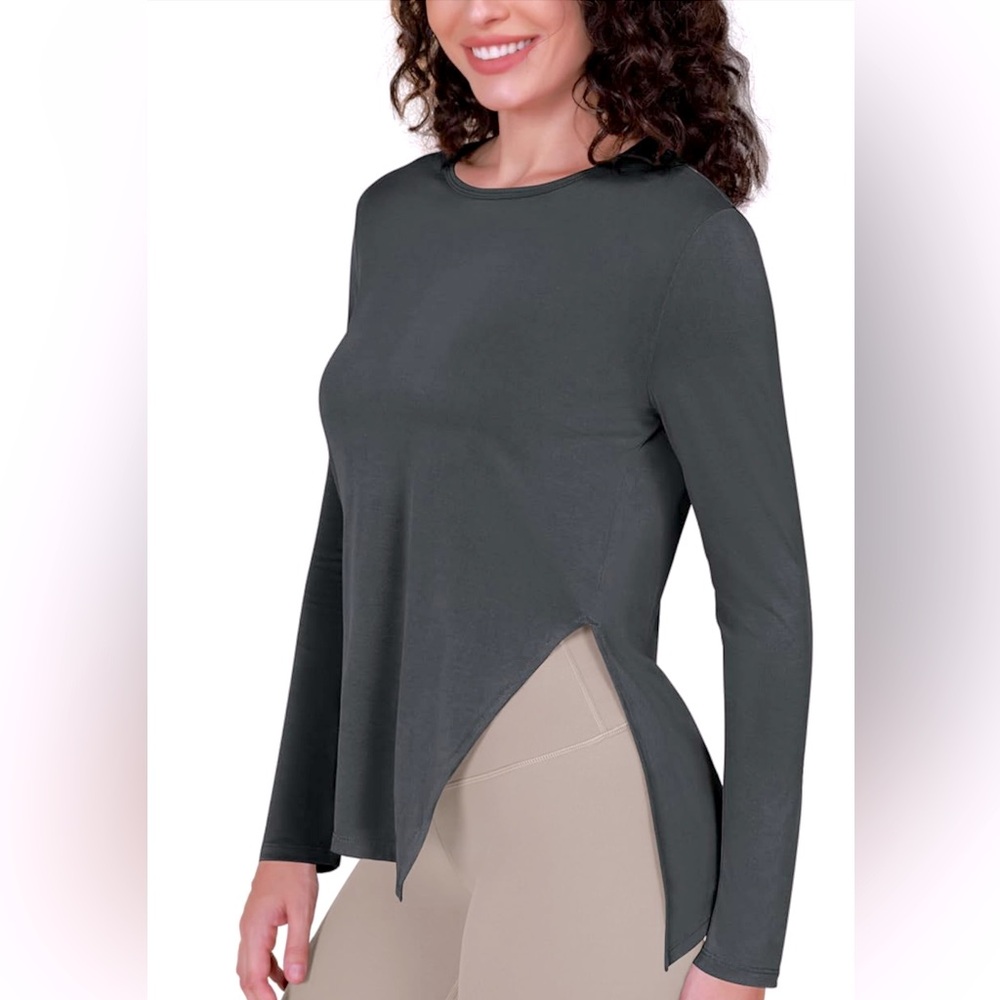 NWT ODODOS Split Hem Long Sleeve Modal Soft Crew Neck Yoga Shirt, Size Medium